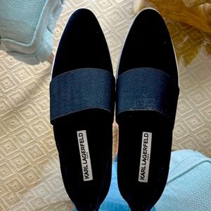 size 7 Karl Lagerfeld black suede rubber sole loafer